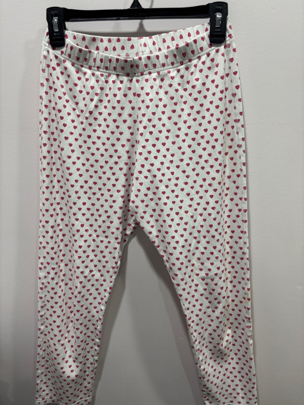 Roller Rabbit White  Pajama Set with Pink Heart Print. Size small - Picture 5 of 5